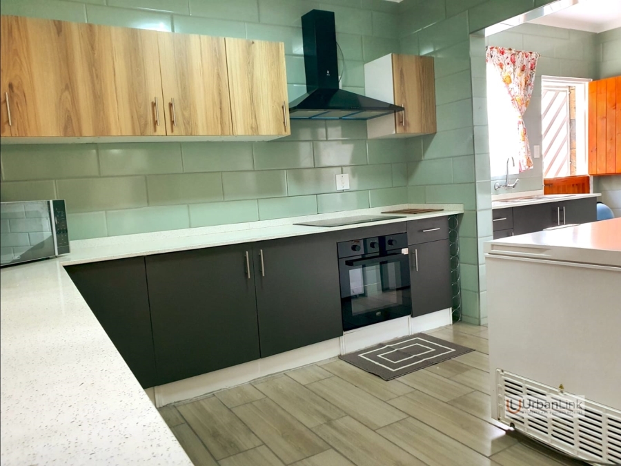 3 Bedroom Property for Sale in Safari Gardens North West